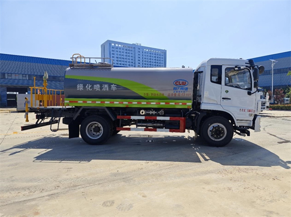 东风12方洒水车F9